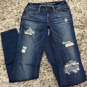 American Eagle Outfitters Women's Ripped Dark Wash Skinny Jeans